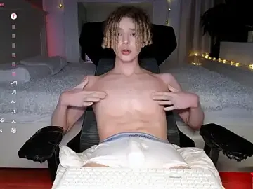 Stripchat Live Sex Cam of Kudi_Minnt