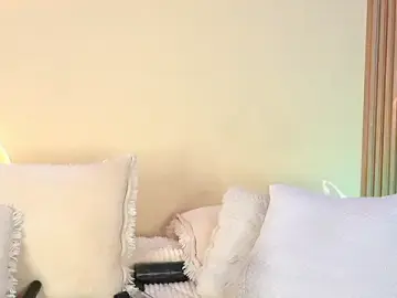 Stripchat Free Porn Cam of MatiasKorn