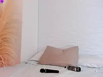 Stripchat Best live sex cam show of CamileHolmes