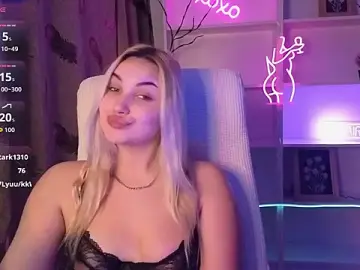 Stripchat Live Sex Cam of adrelaxina