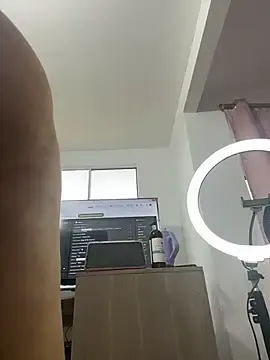 Stripchat Adult Webcam of AlesiaCooper