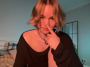 Stripchat Free Live Porn of HolaAmnesia