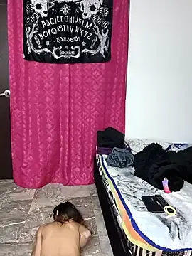 Stripchat Live Sex Cam of KratosAfroditacs