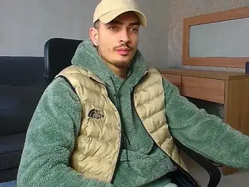 Stripchat Sex Cam of BrandonTate