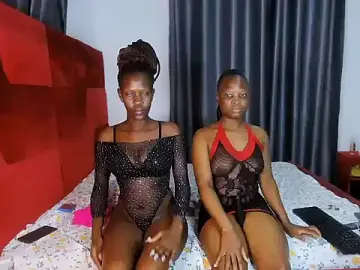 Stripchat Live Sex Cam of Crystal_x_ebony