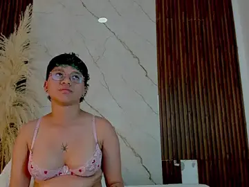 Stripchat Live Porn of azul_honey