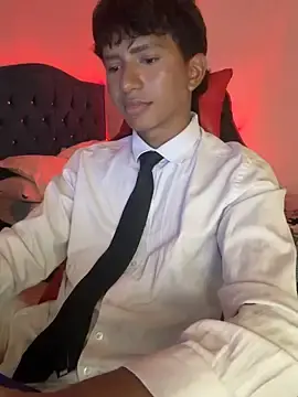 Stripchat Free Porn Cam of Leonarrrd_01