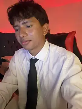 Stripchat Best live sex cam show of Leonarrrd_01