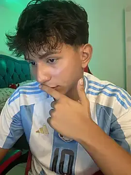 Stripchat Adult Webcam of Leonarrrd_01