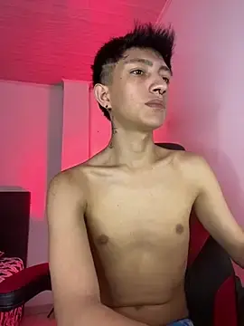 Stripchat Free Porn Cam of JohanSedas