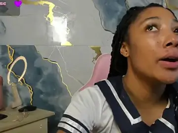 Stripchat Live Sex Cam of esmeralda-bk
