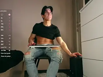 Stripchat Free Live Porn of ChristianLevine_