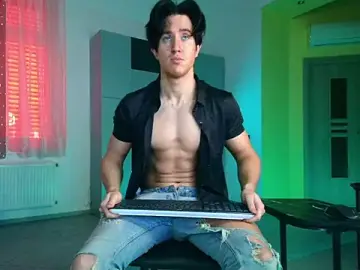 Stripchat Live Sex of ChristianLevine_