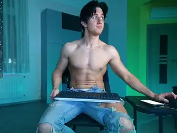 Stripchat Watch Live Sex Cams of ChristianLevine_