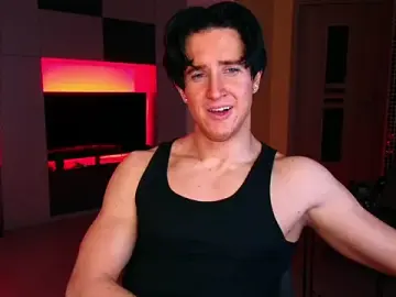 Stripchat Free Live Porn of ChristianLevine_