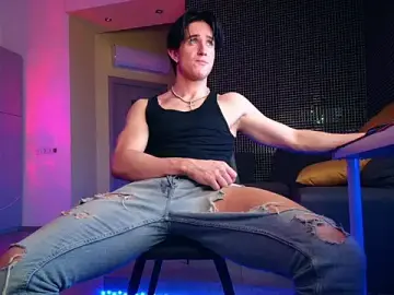 Stripchat Nude Webcam of ChristianLevine_