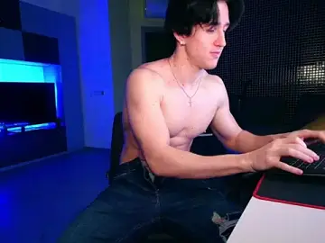 Stripchat Live Porn of ChristianLevine_