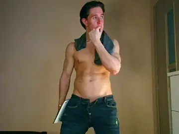 Stripchat Live Sex Cam of ChristianLevine_