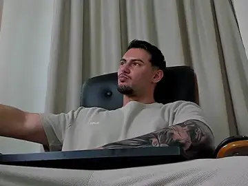 Stripchat Adult Webcam of ClintMasters