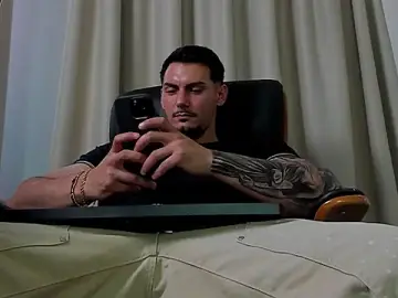 Stripchat Live Sex Cam of ClintMasters