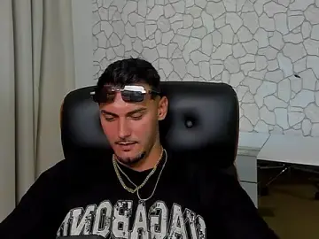 Stripchat Free Porn Cam of ClintMasters