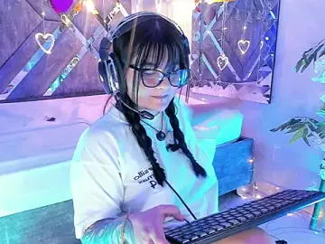 Stripchat Live Porn of EternaAura