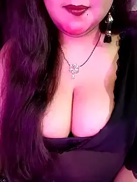 Stripchat Sex Cam of Suhanakhan04