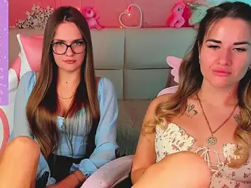 Stripchat Adult Webcam of hotty_girls_here