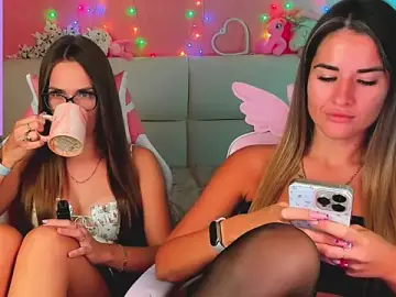 Stripchat Live Sex Cam of hotty_girls_here