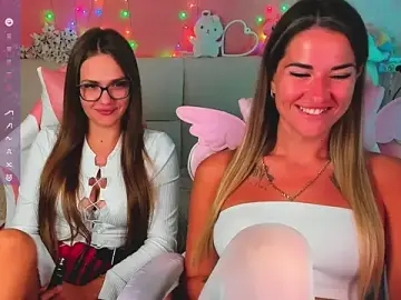 Stripchat Sex Cam of hotty_girls_here