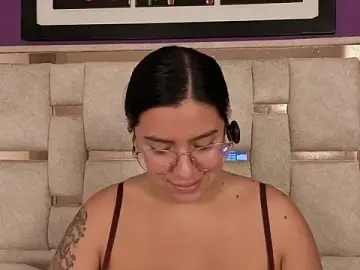 Stripchat Best live sex cam show of emilyy_cooperr