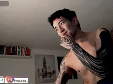 Stripchat Free Live Porn of ivaaaan_