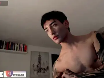 Stripchat Live Sex Cam of ivaaaan_