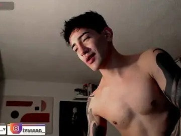 Stripchat Free Live Porn of ivaaaan_