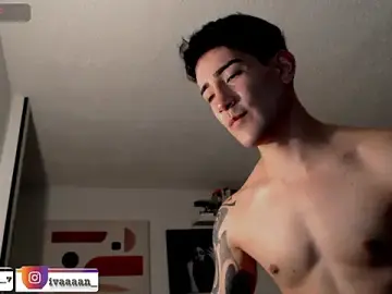 Stripchat Live Porn of ivaaaan_