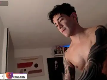 Stripchat Sex Cam of ivaaaan_