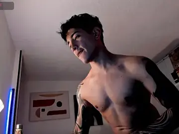 Stripchat Watch Live Sex Cams of ivaaaan_