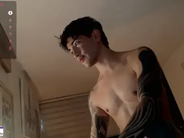 Stripchat Best Webcam of ivaaaan_