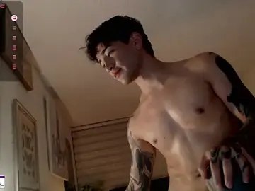 Stripchat Free Porn Cam of ivaaaan_