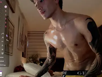 Stripchat Live Sex of ivaaaan_