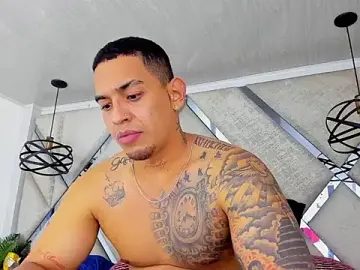 Stripchat Nude Webcam of Damian09_