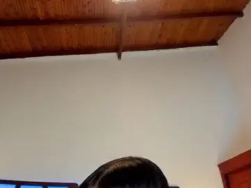 Stripchat Live Sex Cam of alice_rous21
