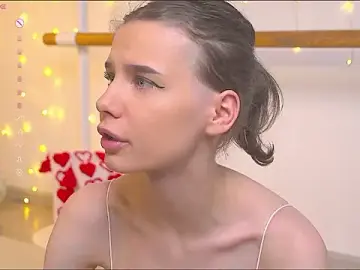 Stripchat Best Webcam of happynewdear