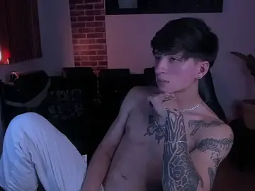 Stripchat Nude Webcam of Thomass_clark