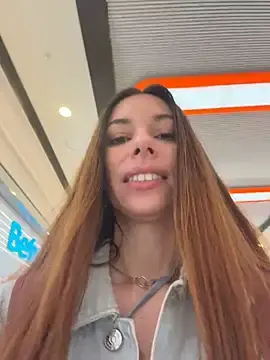 Stripchat Adult Webcam of CrystalClean