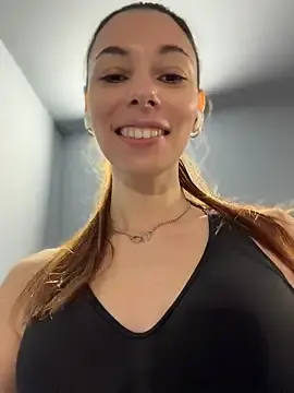 Stripchat Adult Webcams of CrystalClean