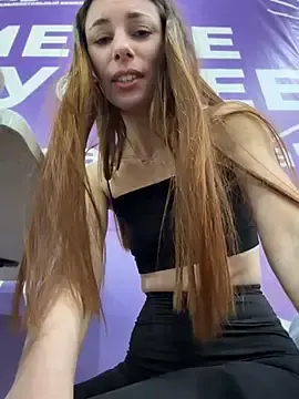 Stripchat Free Porn Cam of CrystalClean