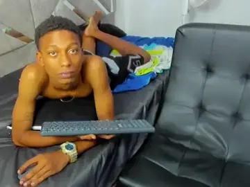 Stripchat Live Sex Cam of EvaxEmma