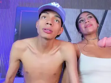 Stripchat Live Sex Cam of candyandmarilyn