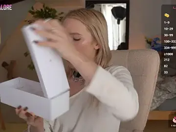 Stripchat Free Live Porn of LexieLoree